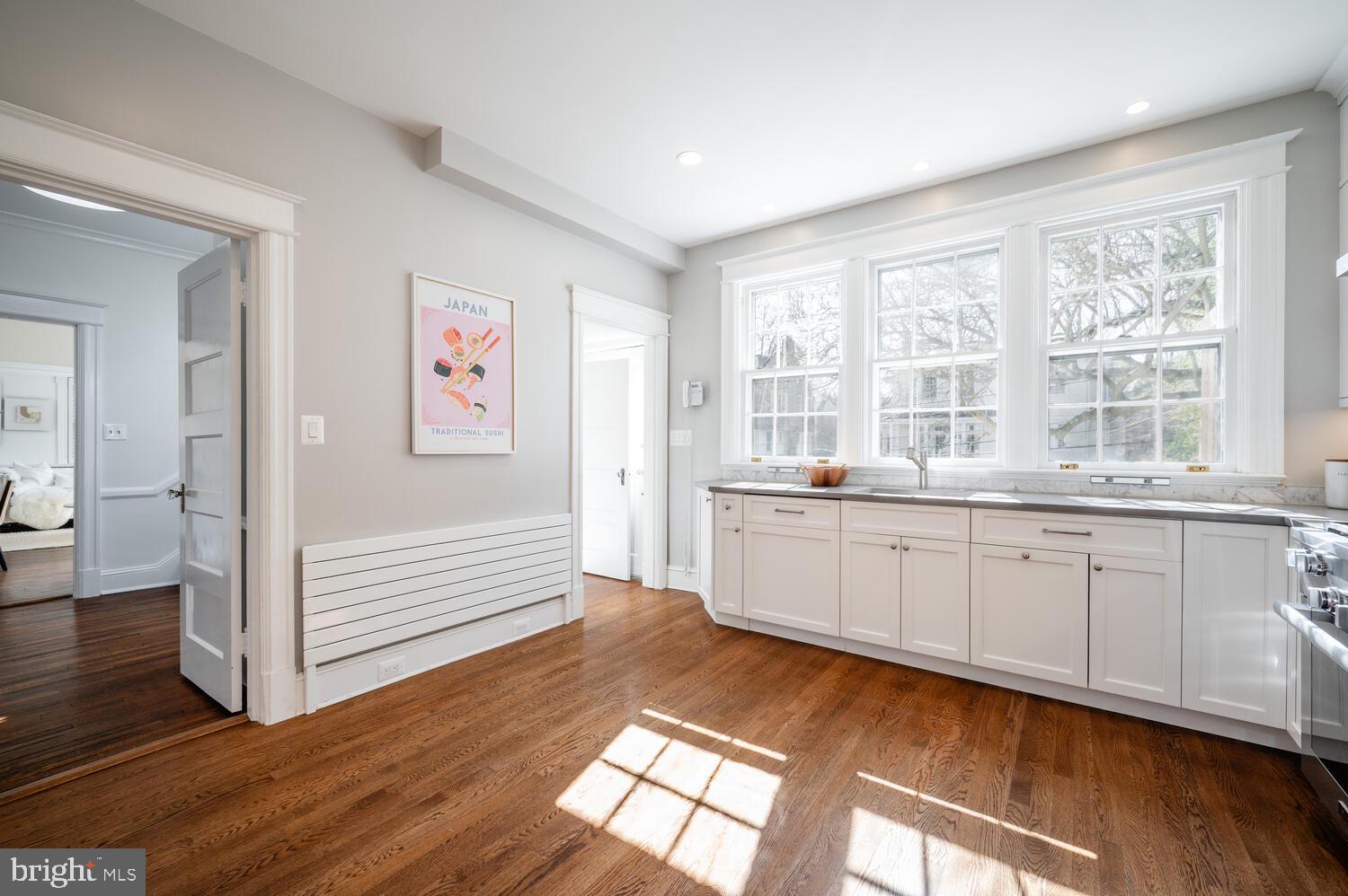 28 West Irving Street Chevy Chase, MD 20815 - Photo 19 of 53