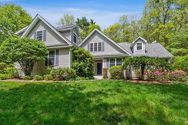 $935,000 | 9 Checkerberry Lane, Concord, NH 03301