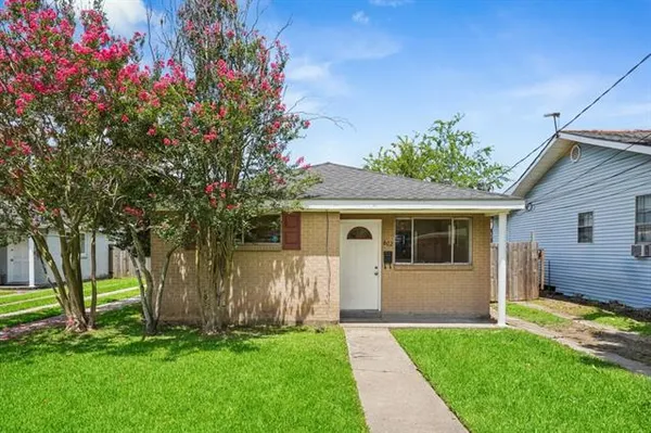 $1,375 | 602 Arnold Avenue, River Ridge, LA 70123