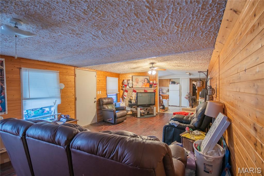 21764 Rice Drive Lebanon, MO 65536 - Photo 6 of 23