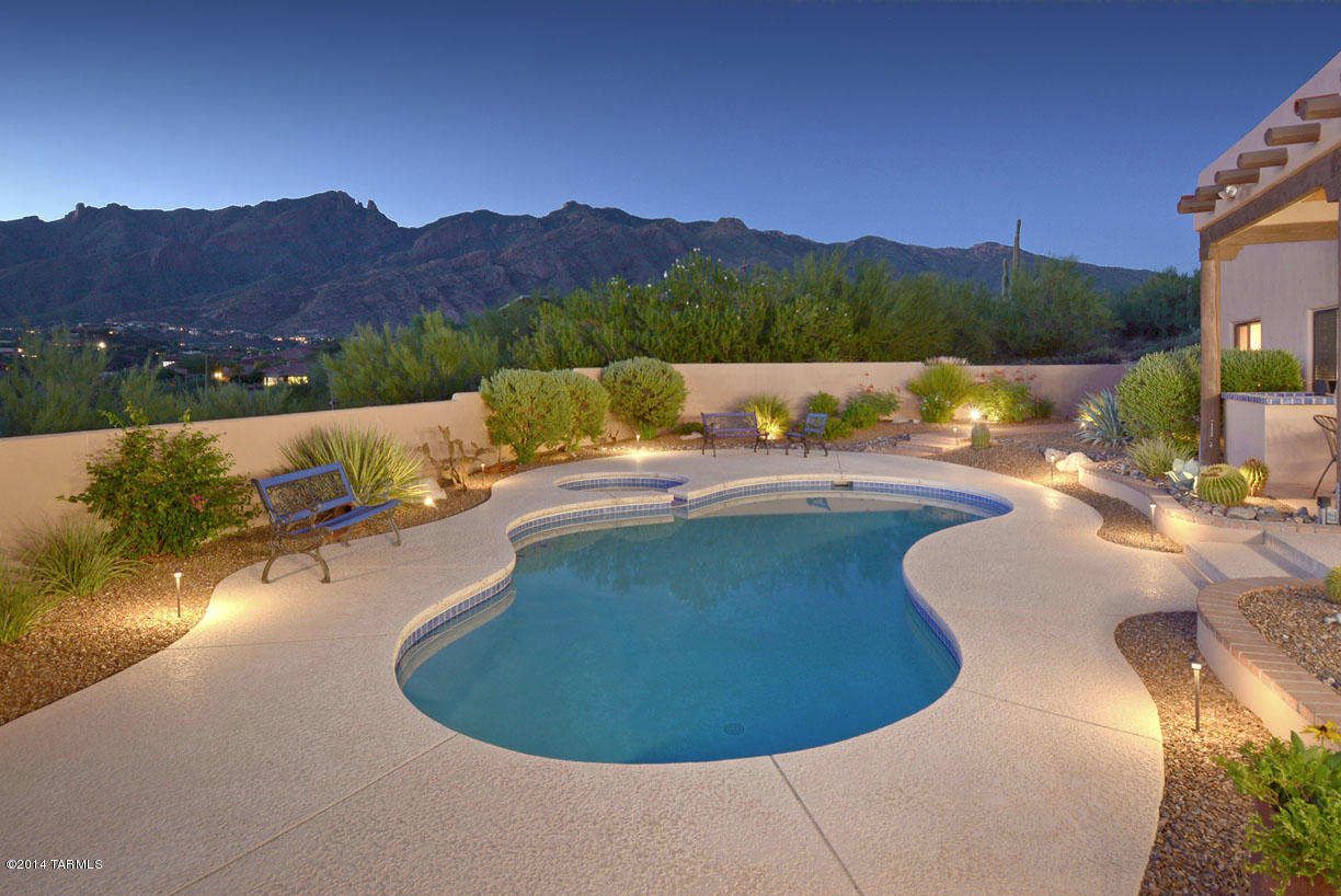 5939 North Pontatoc Road Tucson, AZ 85718 - Photo 2 of 26 Gallery Image 2