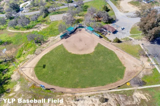 a sign that is on the side of the road