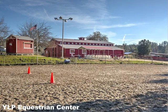 a sign that is on the side of a building