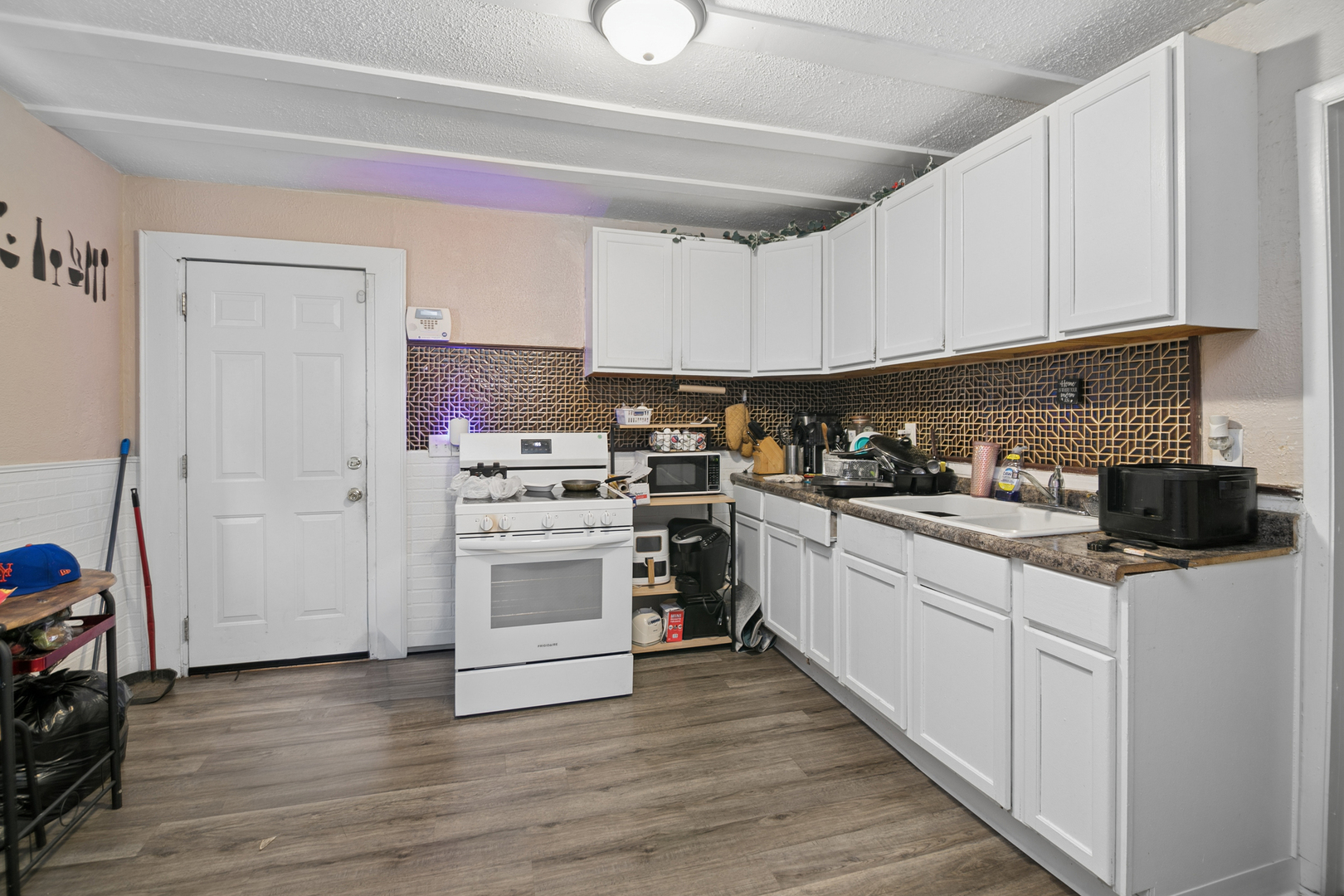 768 North Indiana Avenue Kankakee, IL 60901 - Photo 3 of 17