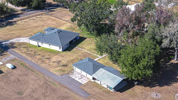 a view of an outdoor space