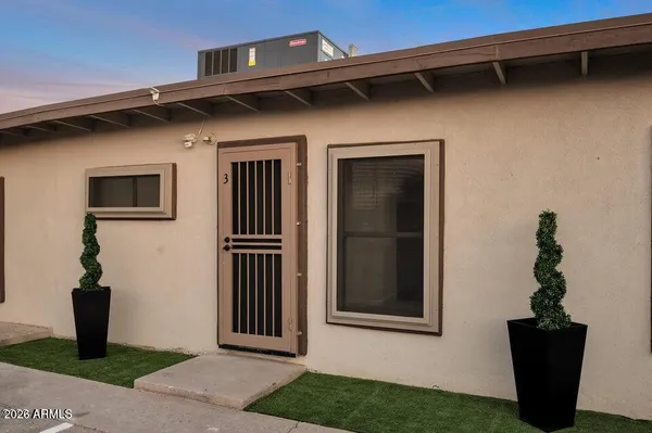 $950 | 1108 South 33rd Avenue, Unit 3, Phoenix, AZ 85009