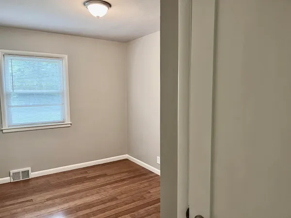 $3,250 | 7419 North Boyd Way, Fox Point, WI 53217