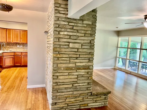 $3,250 | 7419 North Boyd Way, Fox Point, WI 53217