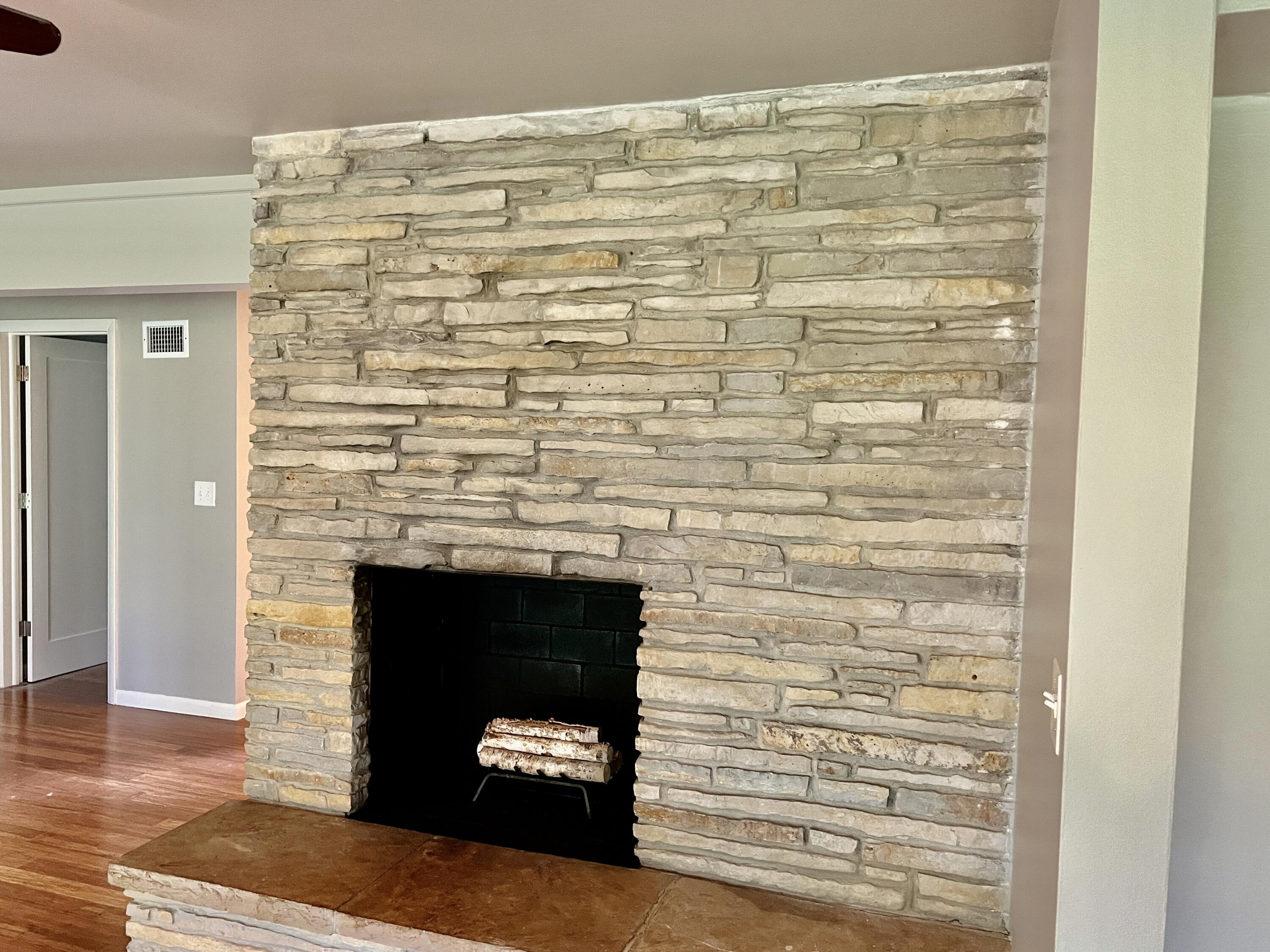 7419 North Boyd Way Fox Point, WI 53217 - Photo 4 of 21 boyd4