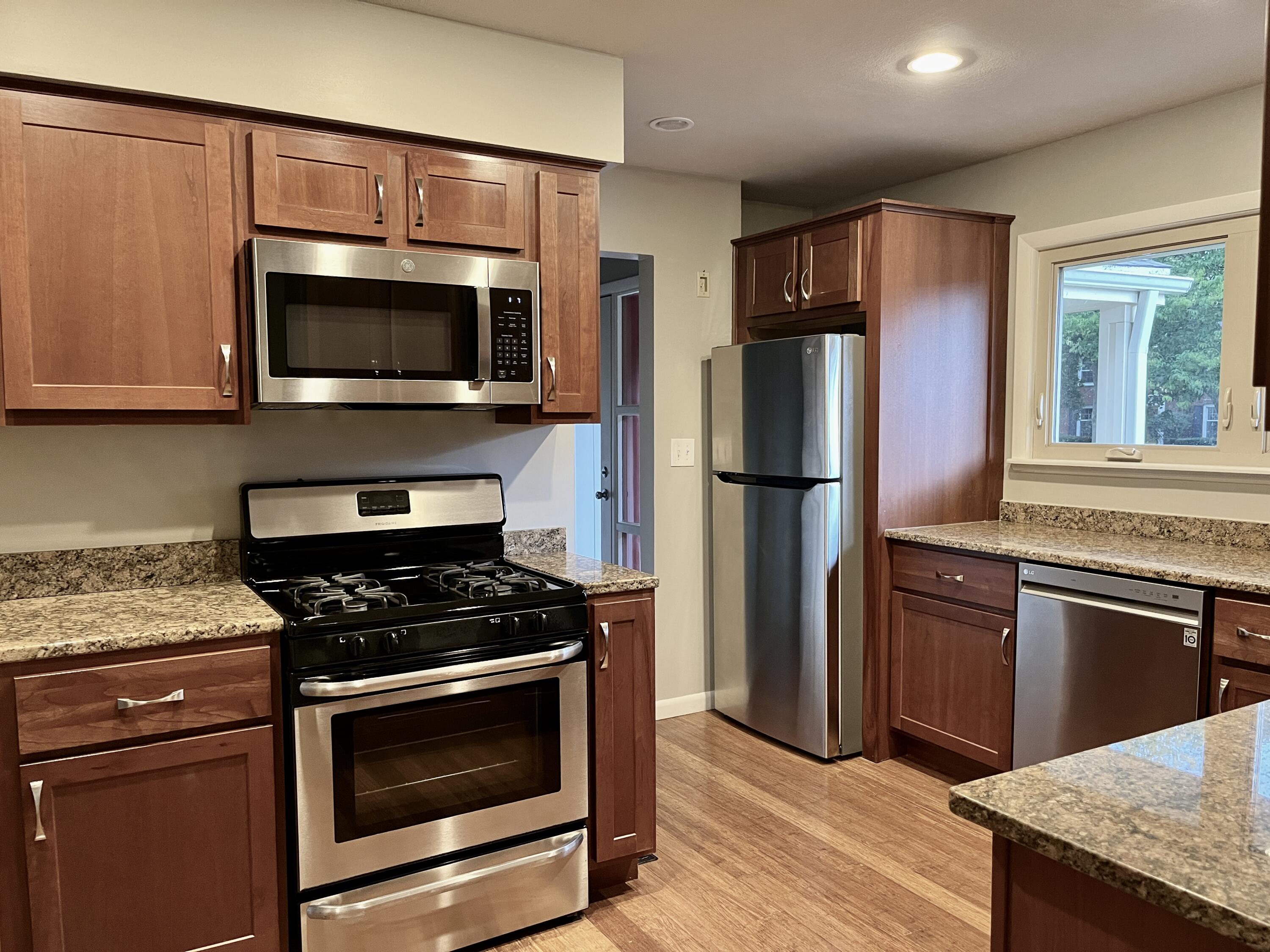 7419 North Boyd Way Fox Point, WI 53217 - Photo 6 of 21 boyd6