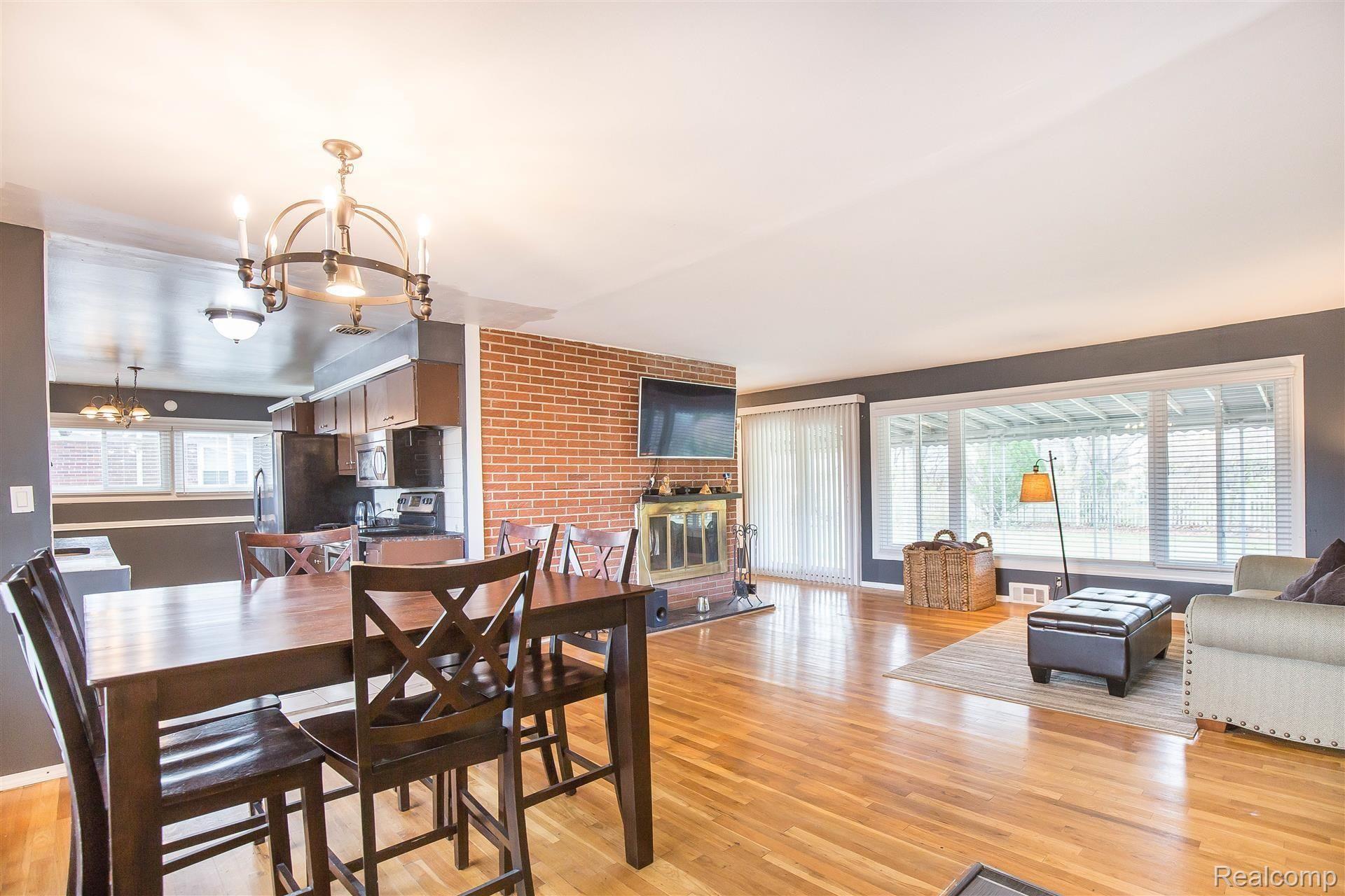 32315 Middlebelt Road Farmington, MI 48334 - Photo 4 of 24 Image -1.jpg