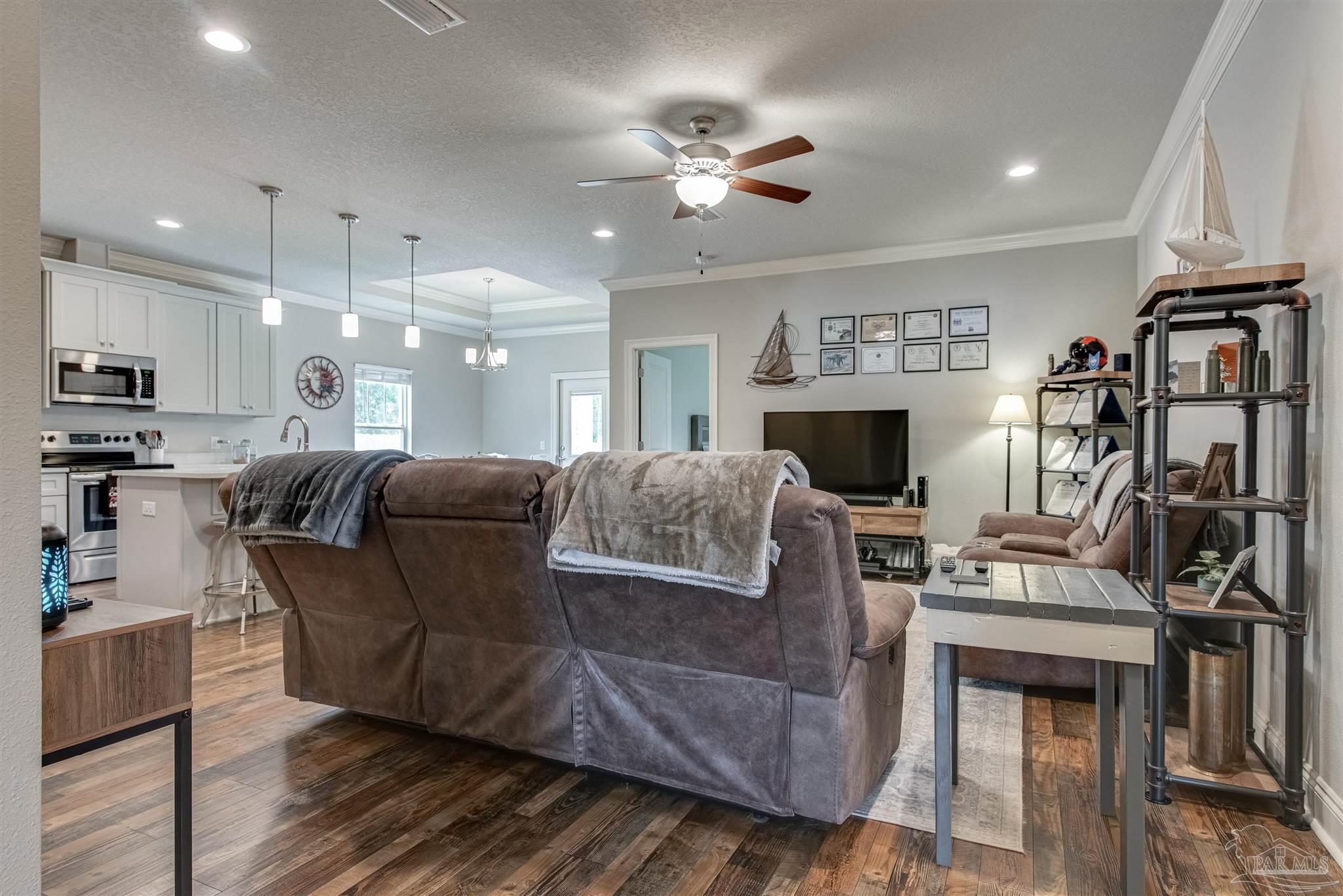 9213 Ridge Road Navarre, FL 32566 - Photo 7 of 33 Gallery Image 7