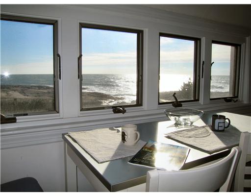 61 Ledge Road, Unit D Newport, RI 02840 - Photo 8 of 16 Exterior Front. DINING AREA
