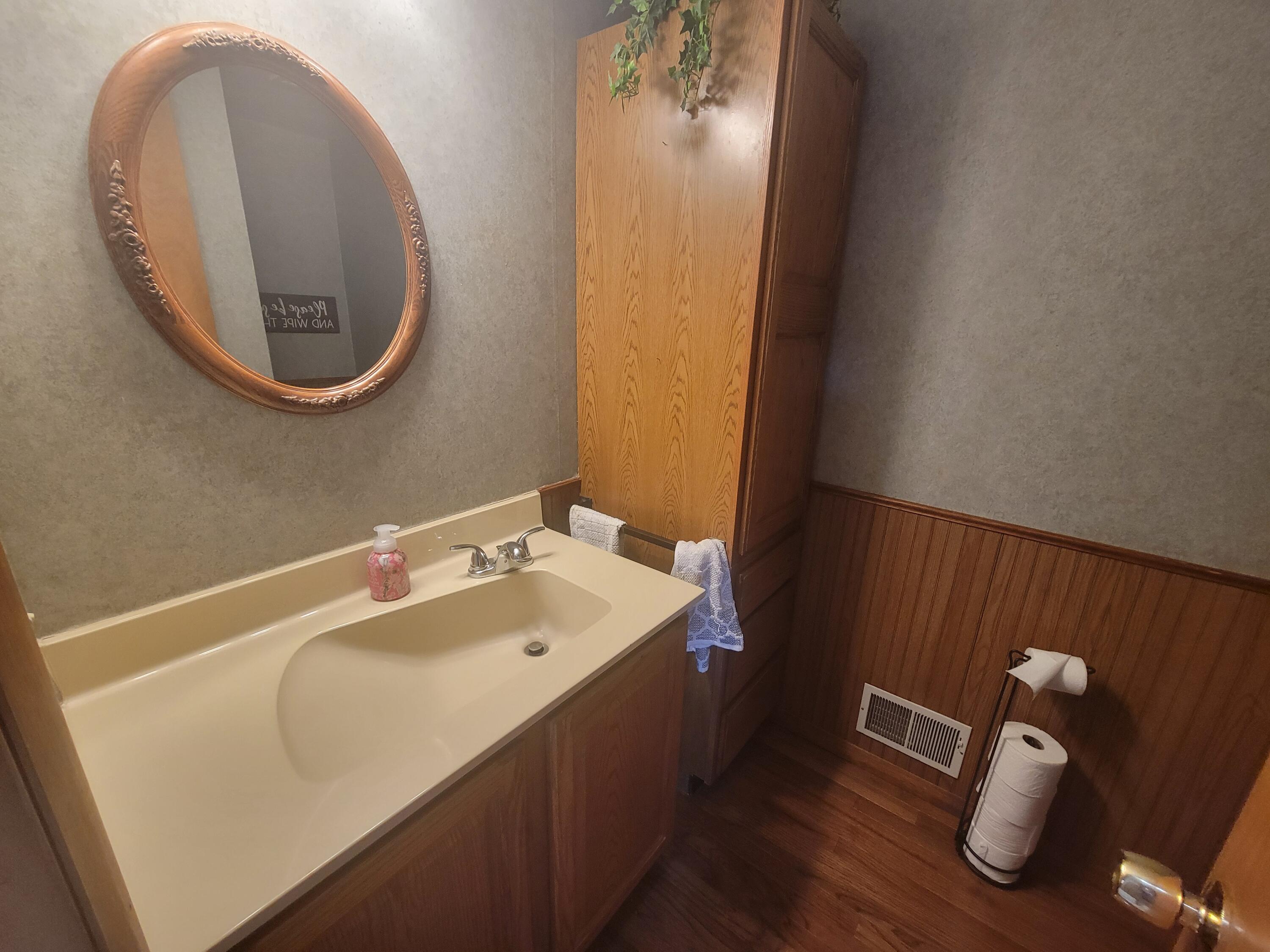 1055 Miller Road Plainwell, MI 49080 - Photo 7 of 31 Main Level Bath