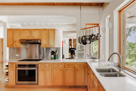 $1,649,000 | 5003 Lucas Lane, Austin, TX 78731