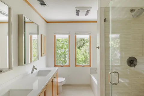 $1,649,000 | 5003 Lucas Lane, Austin, TX 78731