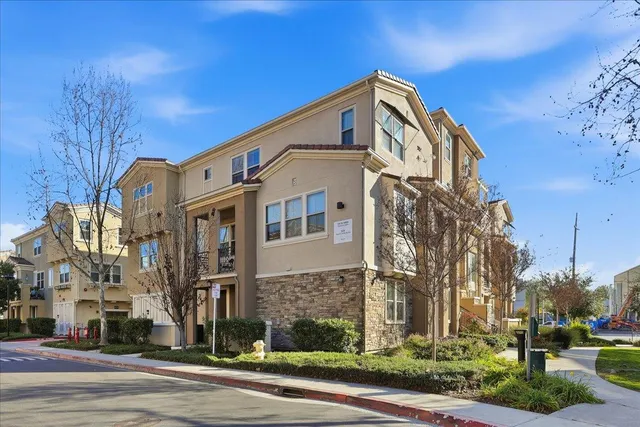 $999,999 | 1989 Trento Loop, Milpitas, CA 95035
