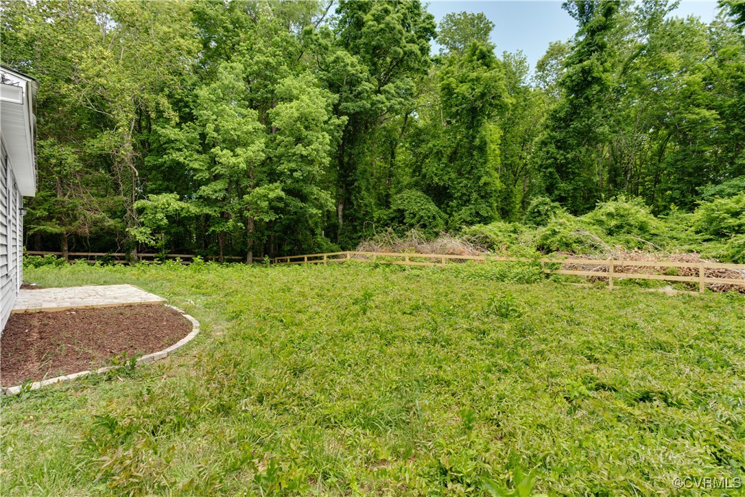 17072 Gun Barrel Road Montpelier, VA 23192 - Photo 39 of 43 View of green lawn