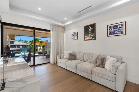 $12,999,999 | 2421 Barcelona Drive, Fort Lauderdale, FL 33301