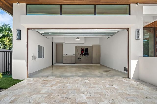 $12,999,999 | 2421 Barcelona Drive, Fort Lauderdale, FL 33301