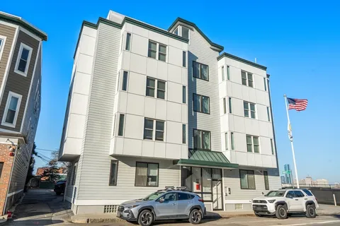 $539,000 | 543 Dorchester Avenue, Unit 4, Boston, MA 02127