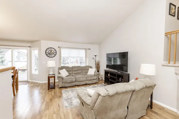 $422,000 | 3322 42nd Avenue South, Fargo, ND 58104