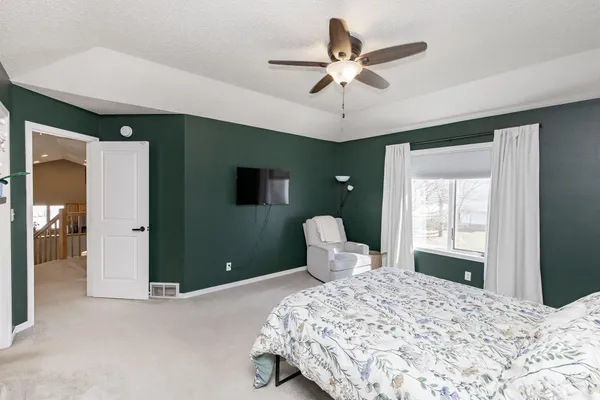 $422,000 | 3322 42nd Avenue South, Fargo, ND 58104