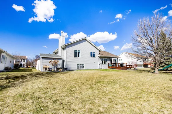 $422,000 | 3322 42nd Avenue South, Fargo, ND 58104
