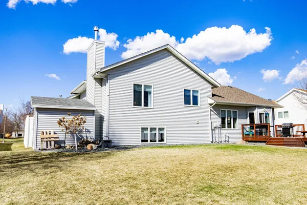 $422,000 | 3322 42nd Avenue South, Fargo, ND 58104