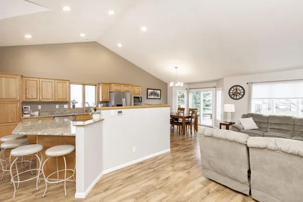$422,000 | 3322 42nd Avenue South, Fargo, ND 58104