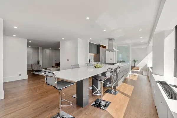 $19,600 | 85 East India Row, Unit 41 AB, Boston, MA 02110