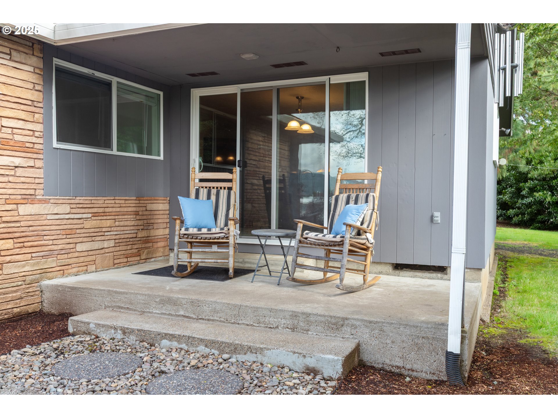 615 Meadow View Road Forest Grove, OR 97116 - Photo 15 of 34 Porch