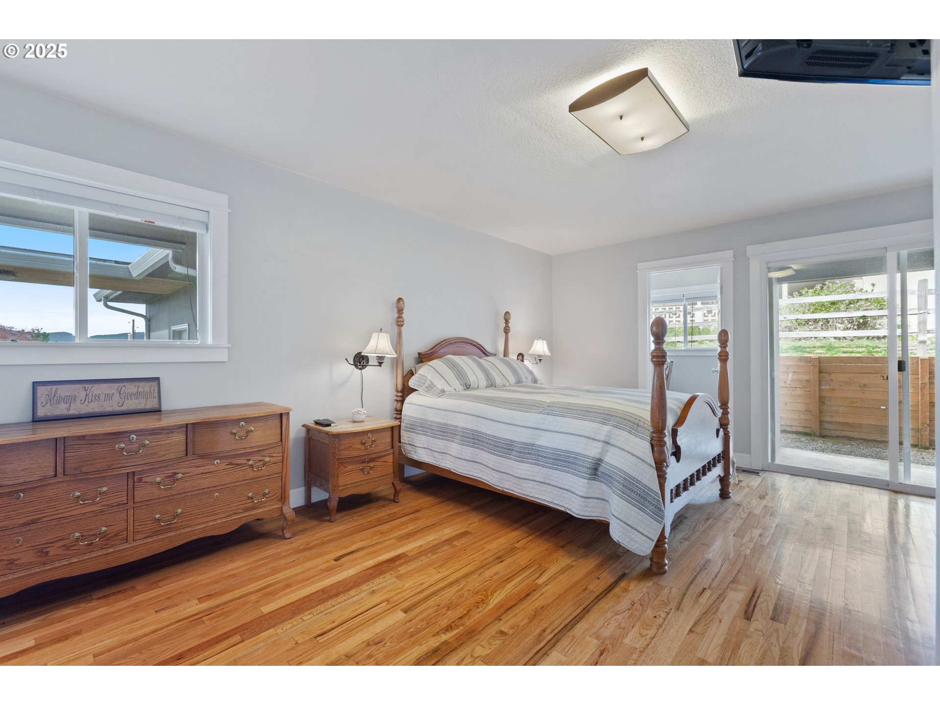 615 Meadow View Road Forest Grove, OR 97116 - Photo 19 of 34 Primary Bedroom