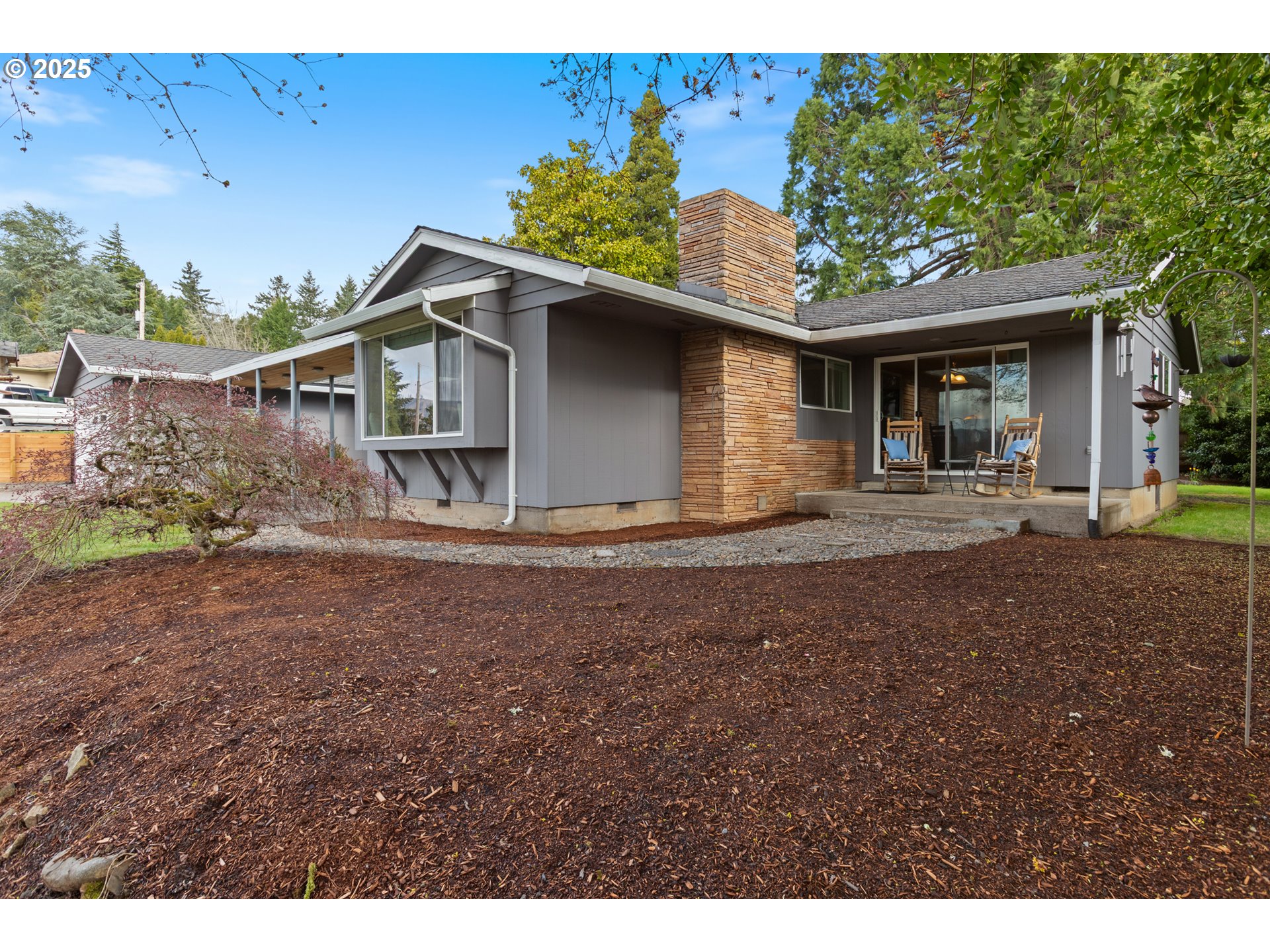 615 Meadow View Road Forest Grove, OR 97116 - Photo 3 of 34 Gallery Image 3