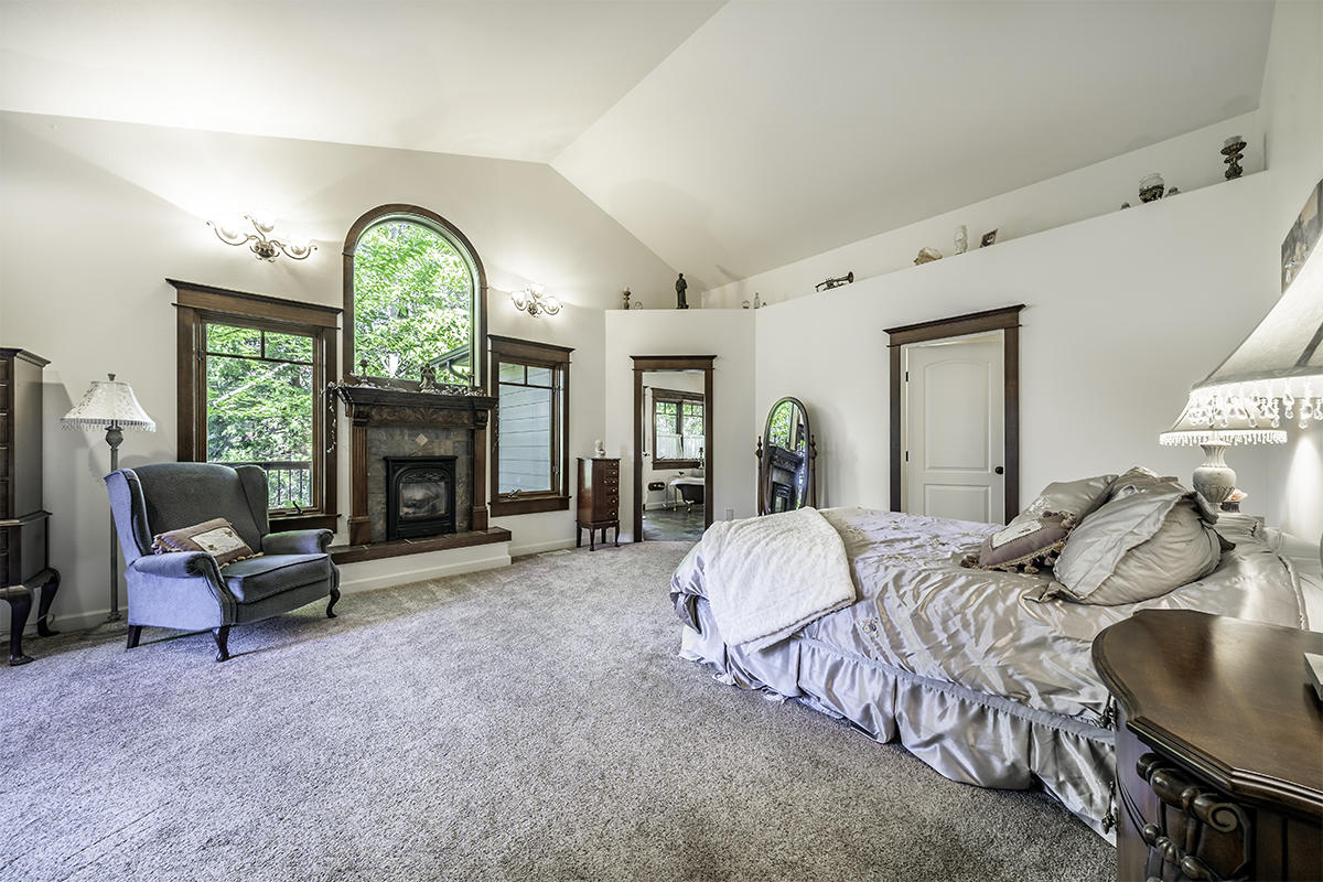16000 North Applegate Road Grants Pass, OR 97527 - Photo 42 of 61 DSC02472-HDR