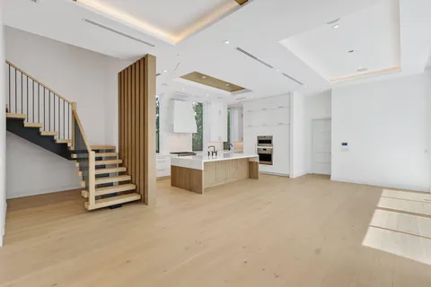$4,900,000 | 330 Grove Place, Delray Beach, FL 33444