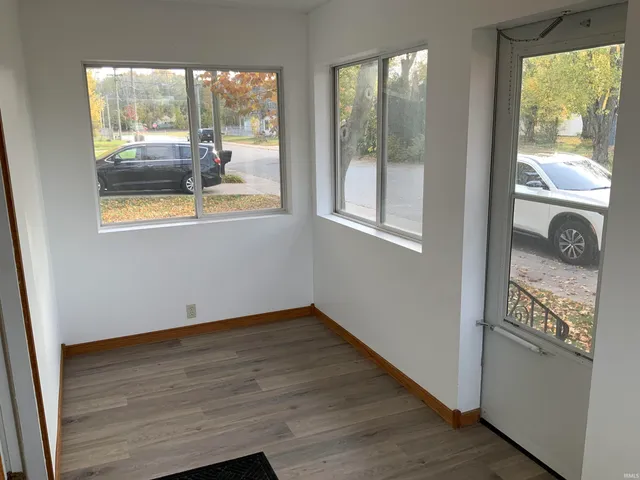 $224,900 | 110 South Walnut Street, Mishawaka, IN 46544