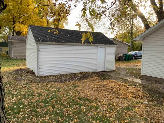$224,900 | 110 South Walnut Street, Mishawaka, IN 46544
