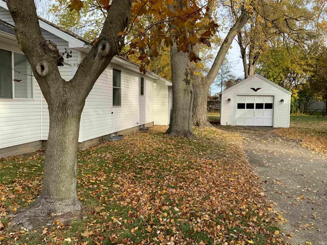 $224,900 | 110 South Walnut Street, Mishawaka, IN 46544