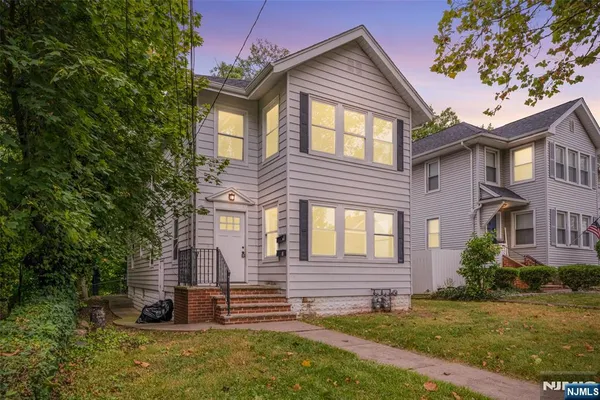 $3,500 | 402 Morse Avenue, Unit 2, Ridgefield, NJ 07657