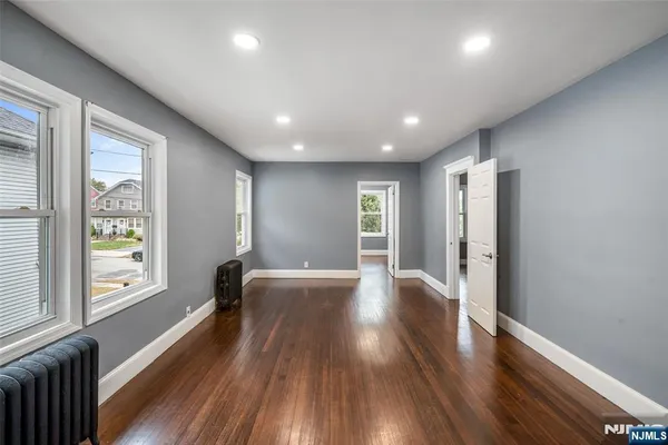 $3,500 | 402 Morse Avenue, Unit 2, Ridgefield, NJ 07657