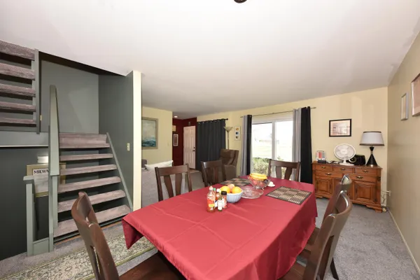 $148,000 | 8709 North 72nd Street, Milwaukee, WI 53223