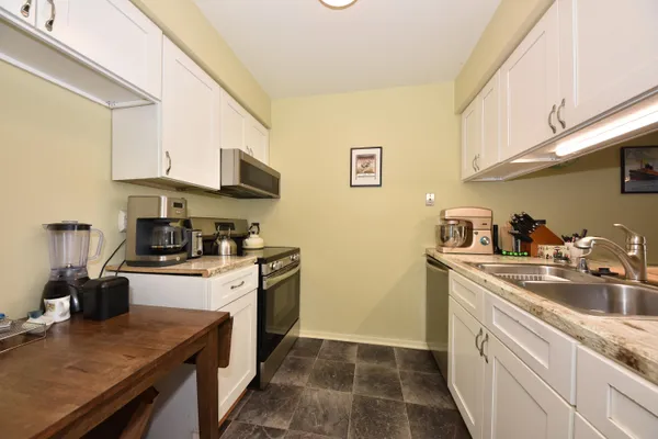 $148,000 | 8709 North 72nd Street, Milwaukee, WI 53223