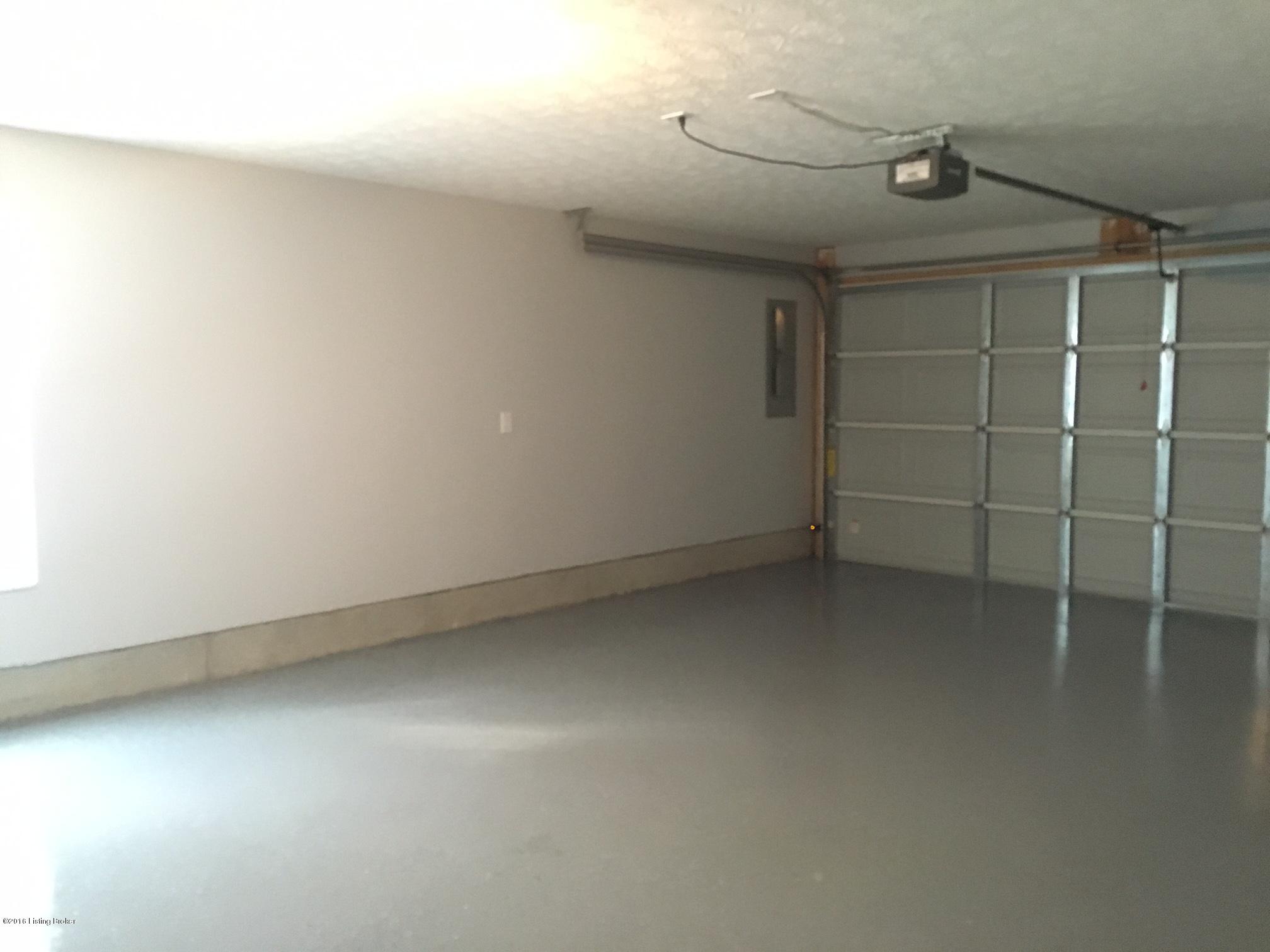 1857 South Boundary Road Radcliff, KY 40160 - Photo 34 of 34 Garage