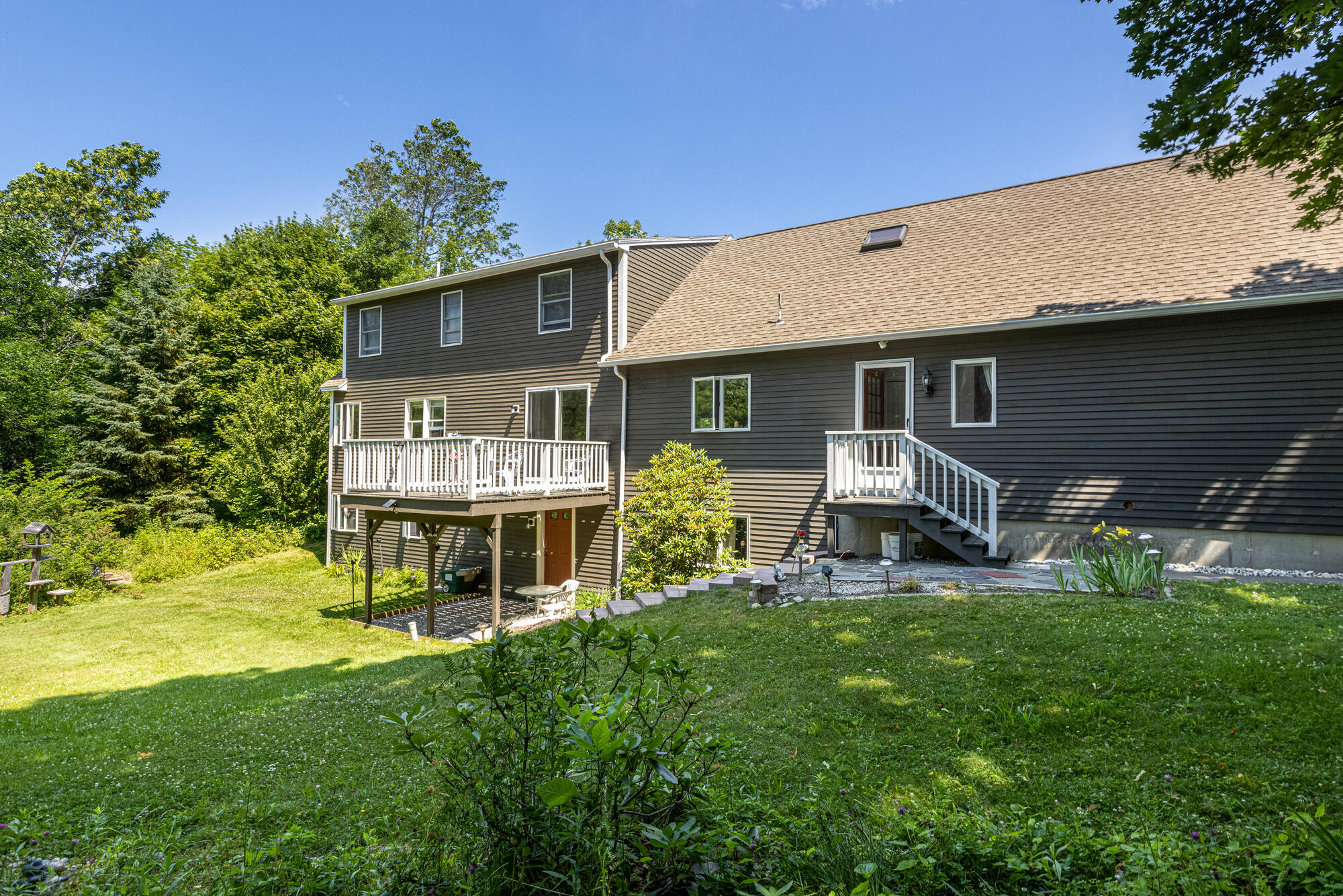 20 Waterhouse Road Cape Elizabeth, ME 04107 - Photo 8 of 59 20 Waterhouse Exteriors_W5_013