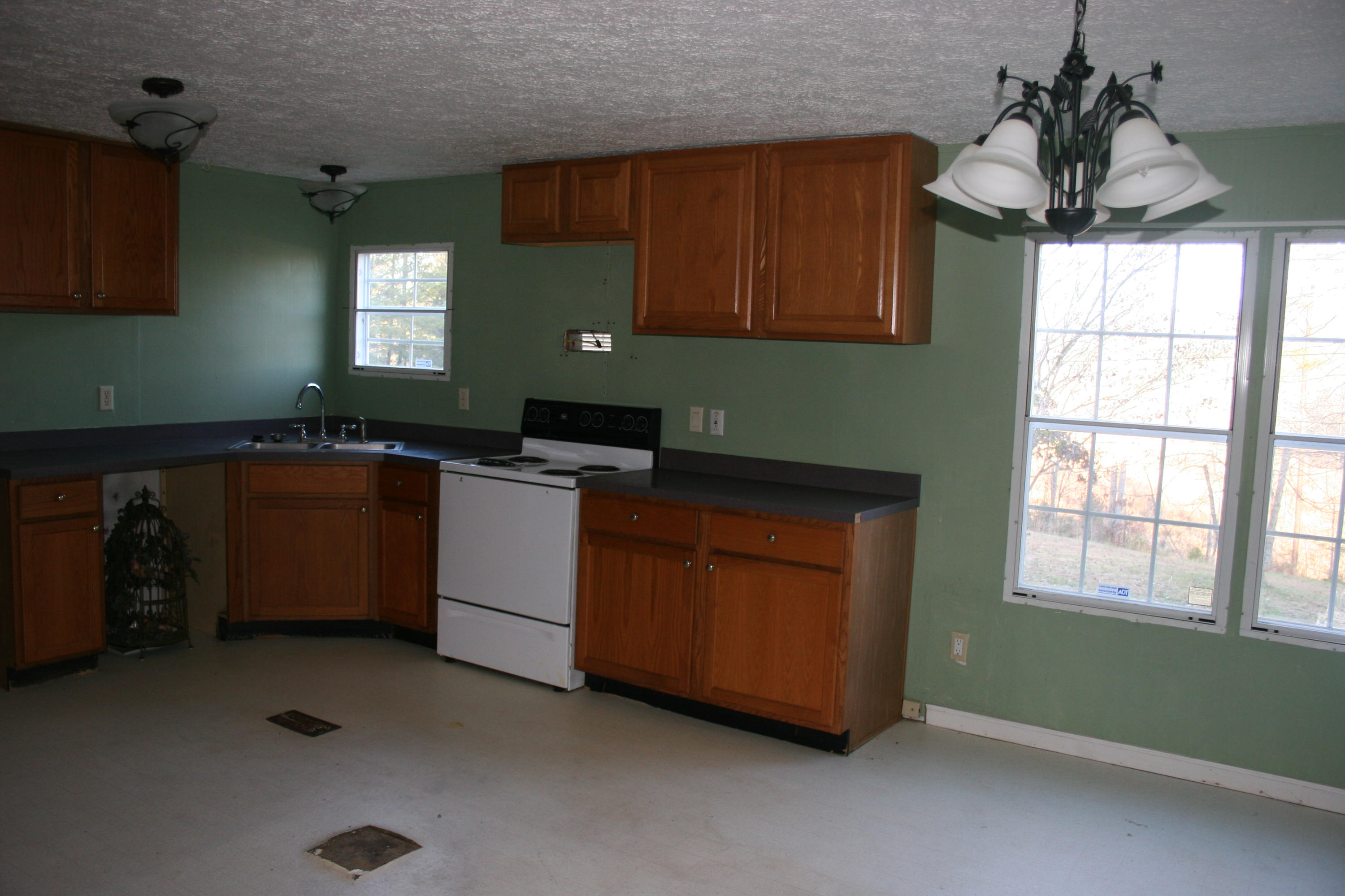 127 Dye Road Madisonville, TN 37354 - Photo 5 of 9 IMG_1655
