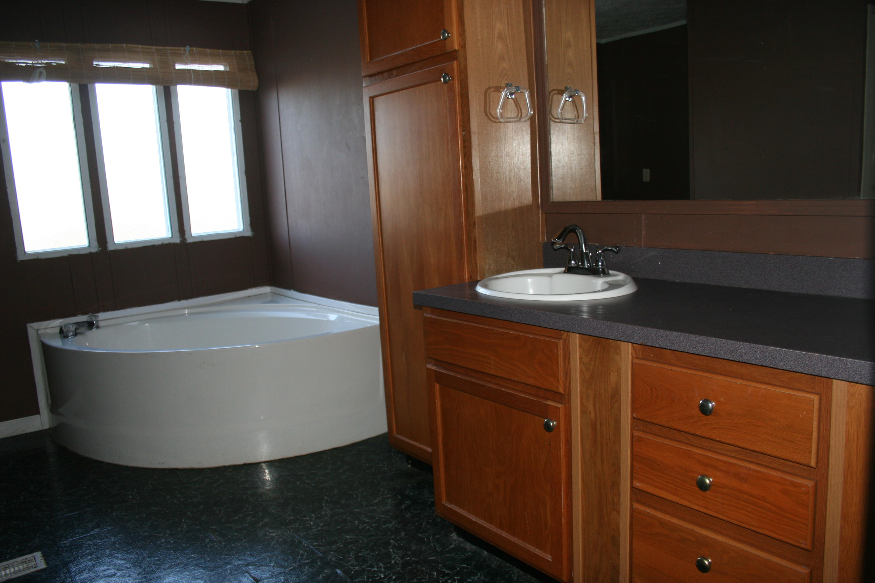127 Dye Road Madisonville, TN 37354 - Photo 7 of 9 IMG_1657