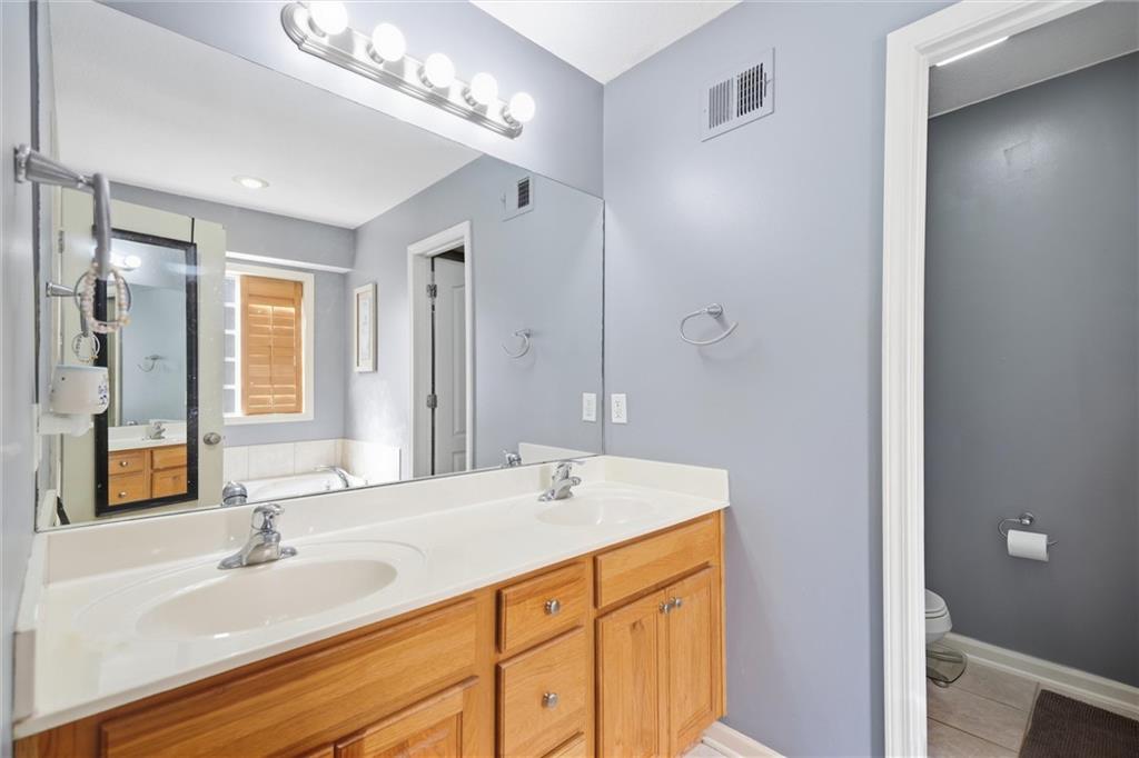 509 Fairway Road Belton, MO 64012 - Photo 12 of 29 Gallery Image 12