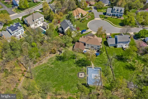 $1,385,000 | 21247 Smokehouse Court, Ashburn, VA 20147