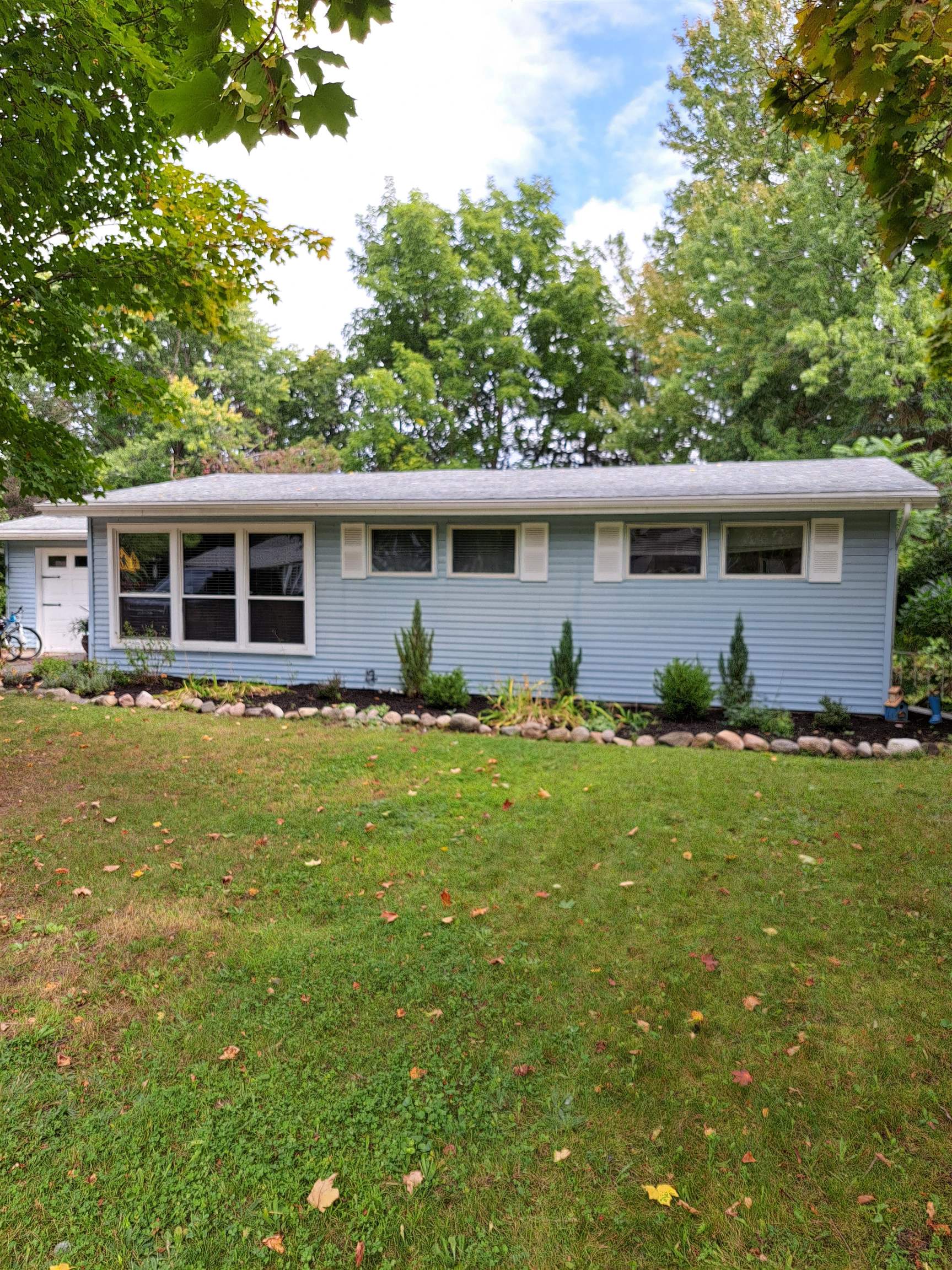 1711 South Stockman Road Mount Pleasant, MI 48858 - Photo 5 of 48 1916277-4.JPG